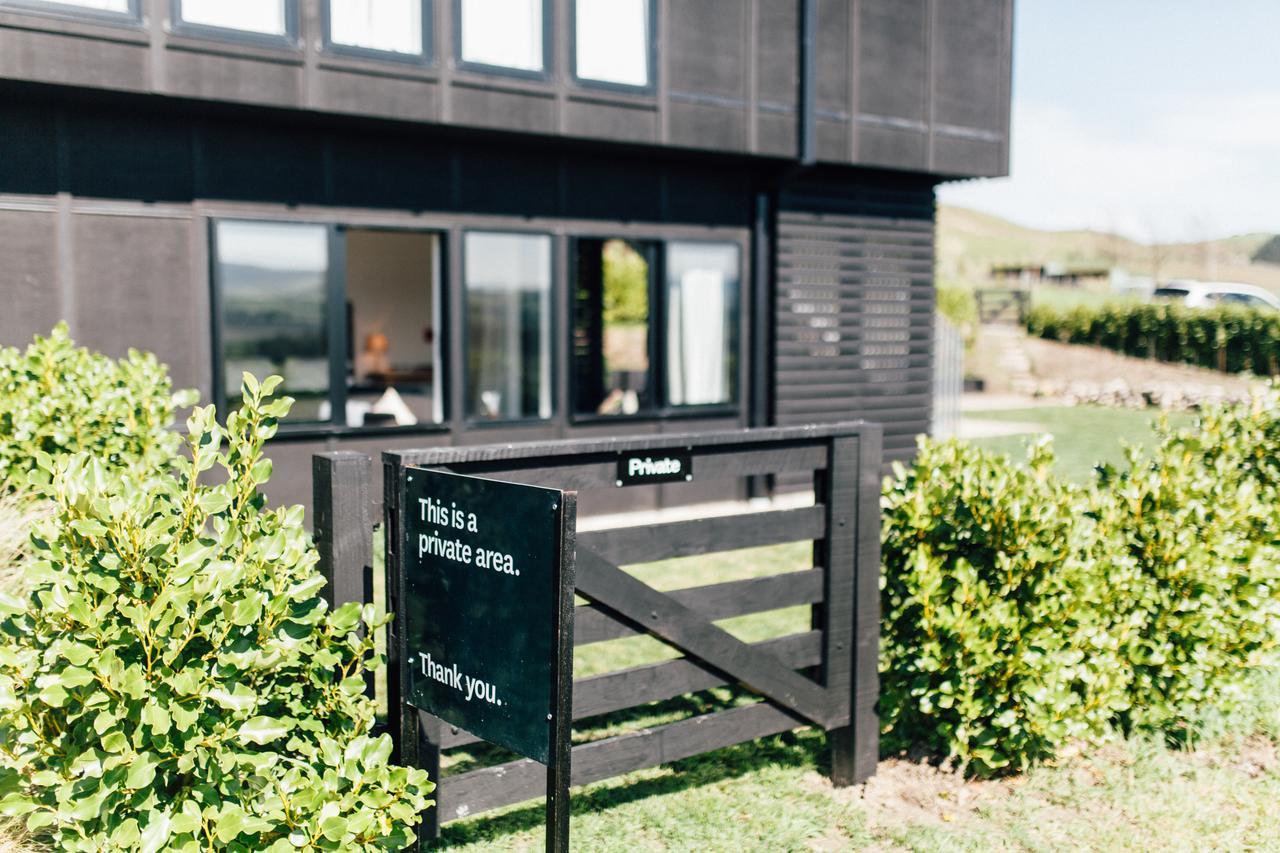 Black Estate B & B Waipara Exterior photo